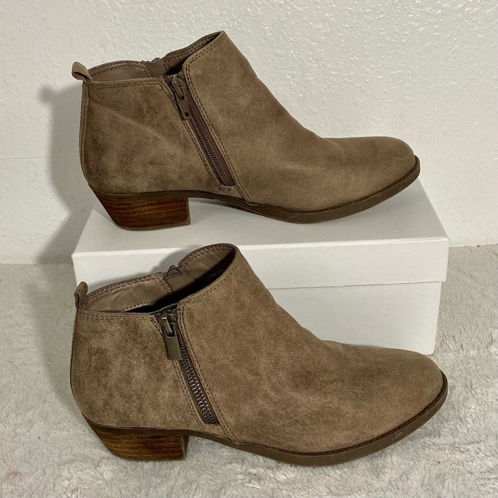 Carlos by Carlos Santana Brie Doe/Taupe Booties Women’s Size 8.5M Vegan Side Zip - Picture 3 of 11